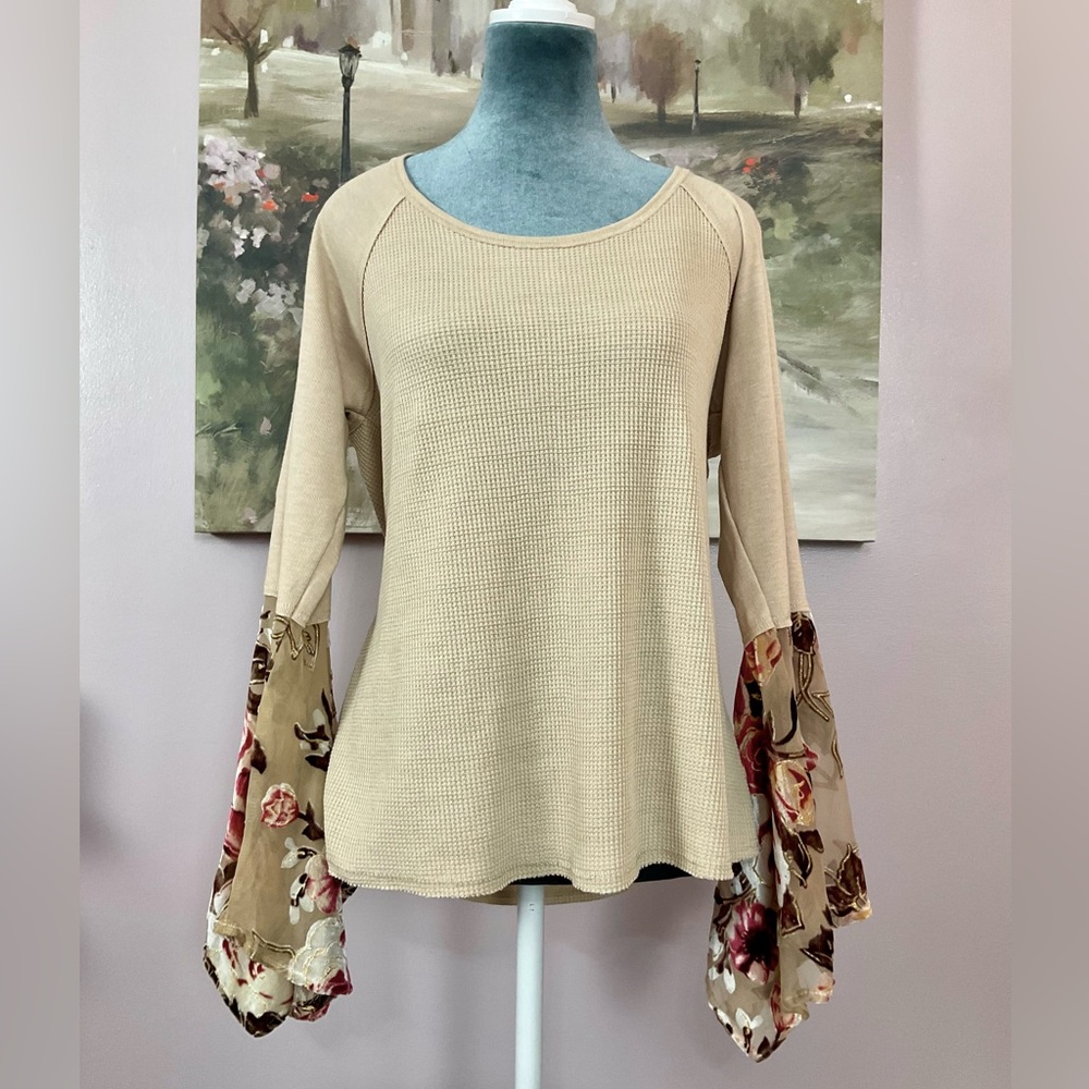 MISS ME Tan Waffle Knit Blouse with Floral Sleeves. NWOT